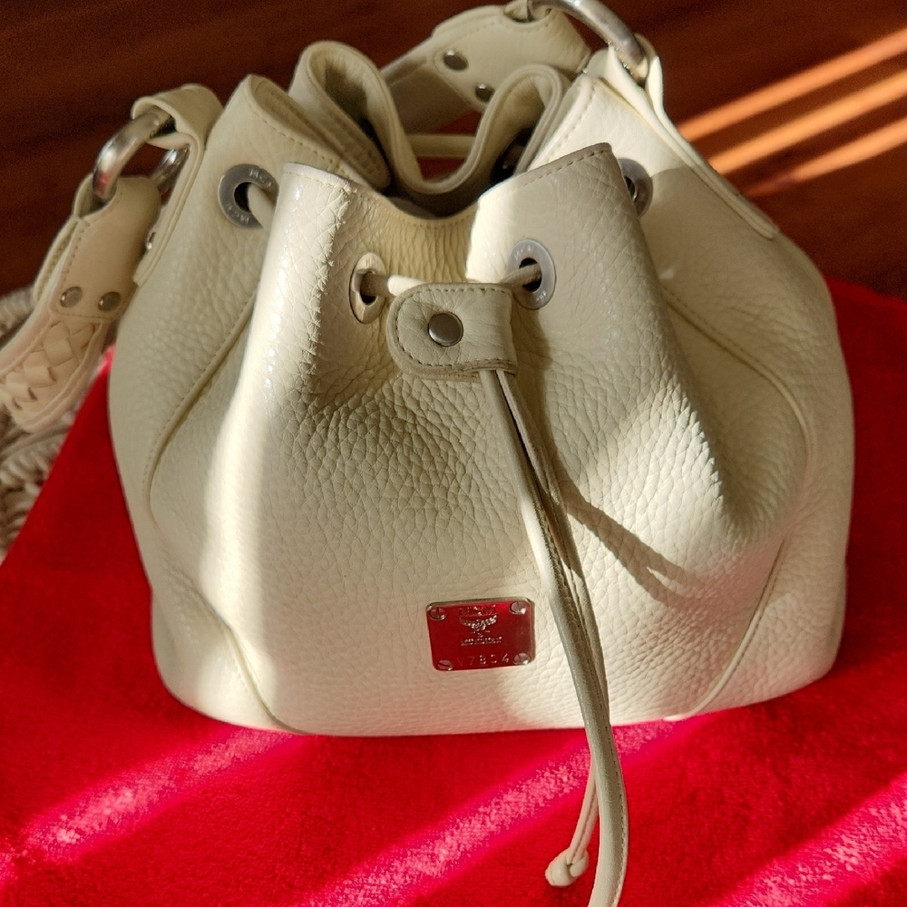 MCM Cream Leather Drawstring Bucket Shoulder Bag
